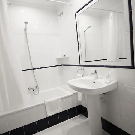 Affittacamere De Adarzo Auto Check Santander