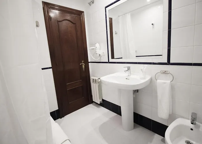 De Adarzo Auto Check Pensjonat Santander