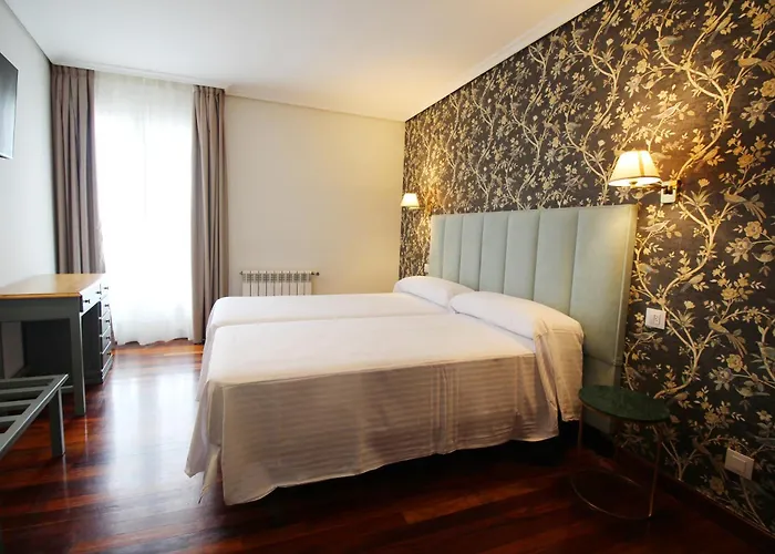 De Adarzo Auto Check Pensjonat 3*