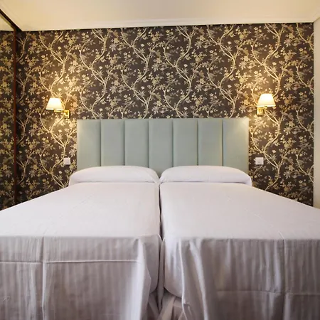 בית הארחה De Adarzo Auto Check