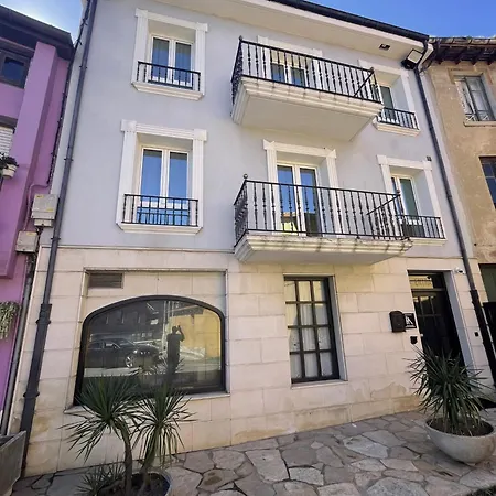 בית הארחה De Adarzo Auto Check